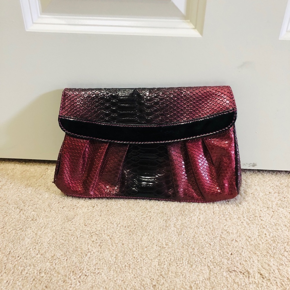 Candie’s Clutch